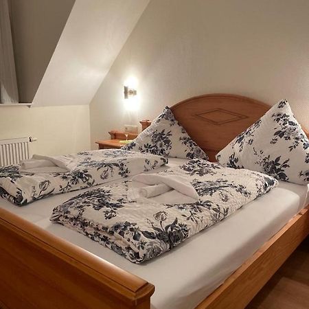 Hotel Und Restaurant Gruner Hahn Elsenfeld Экстерьер фото