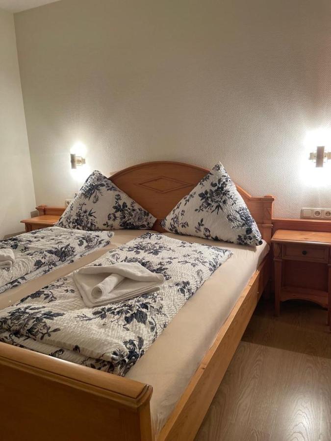 Hotel Und Restaurant Gruner Hahn Elsenfeld Экстерьер фото